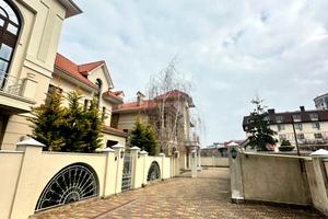 будинок за адресою Дмитріївська вул. (Дмитрія Донського)