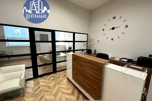комерційна за адресою Нагірна вул., 7