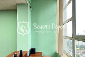 комерційна за адресою Драгоманова вул., 1-А