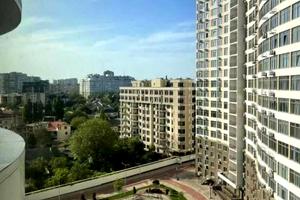 квартира за адресою Літературна вул., 1а