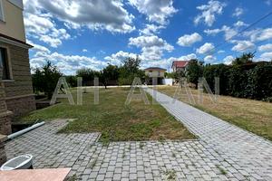 будинок за адресою Риболовецька вул., 19