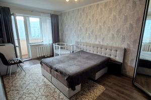 квартира за адресою Небесної Сотні просп. (Маршала Жукова), 85
