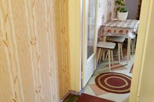 квартира за адресою Айвазовського вул., 13