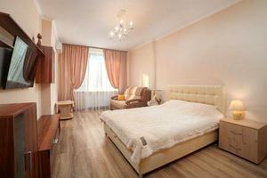 квартира по адресу Ревуцкого ул., 40-Г