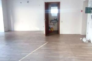 комерційна за адресою Миколи Сингаївського вул. (Ново-Оскольська), 106б