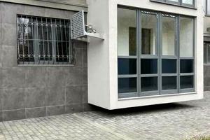 комерційна за адресою Архітектора Вербицького вул., 1-В