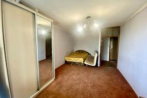 квартира за адресою Морозова вул., 32