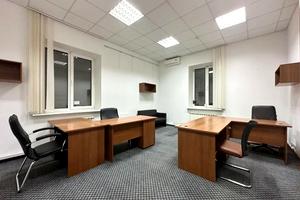 комерційна за адресою Архітектора Дольніка вул. (Шаумяна), 8-А