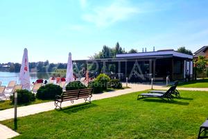 будинок за адресою с. Вишеньки, Молодіжна, 6