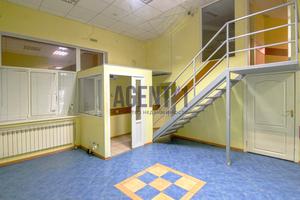 комерційна за адресою вул. Руданського, 4б