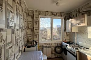 квартира за адресою Кам'янецька вул., 38