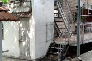 дом по адресу пер. Шкільний 2