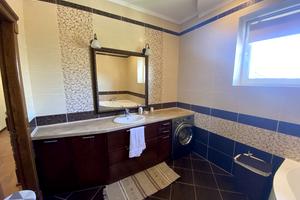 квартира за адресою Кобилянської вул., 12