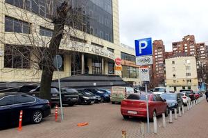 комерційна за адресою Антоновича вул. (Горького), 172