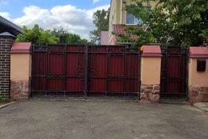 будинок за адресою Поліська вул.