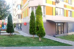 комерційна за адресою Миколи Сингаївського вул. (Ново-Оскольська), 106б