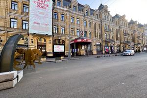 коммерческая по адресу Большая Васильковская ул. (Красноармейская), 1-3