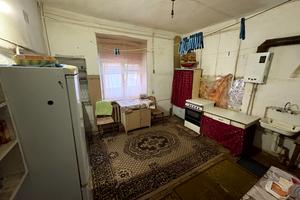 кімната за адресою Садова, 2