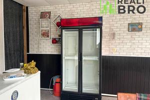коммерческая по адресу Будівельників ул., 1