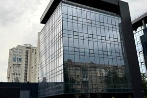 комерційна за адресою Миколи Міхновського бульв. (Дружби Народів), 16/1