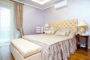 будинок за адресою Центральна вул.