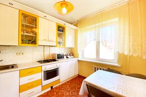 квартира за адресою Героїв просп., 33