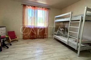 будинок за адресою Центральна вул., 4