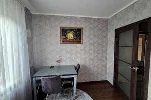 квартира по адресу Небесной Сотни просп. (Маршала Жукова), 85