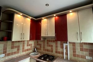 квартира за адресою Космонавтів вул., 2