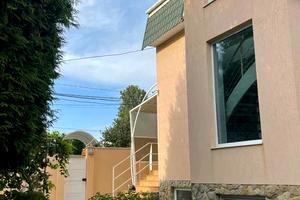 будинок за адресою Бернардацці вул. (Красних Зір), 5