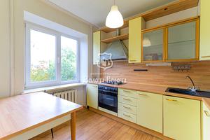 квартира за адресою Білоруська вул., 21