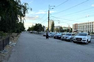 комерційна за адресою Слобожанський просп. (ім. газети Правда), 1