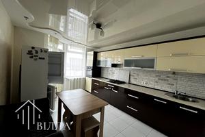квартира за адресою Тролейбусна вул., 9-В