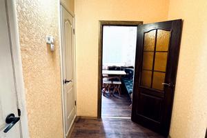 квартира за адресою Володимира Бизова вул. (Якіра), 24