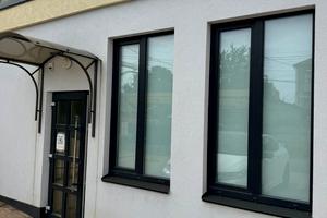 комерційна за адресою Василя Стуса вул., 8