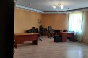 комерційна за адресою Мечникова вул., 2/1