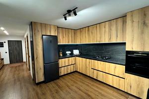 квартира по адресу Степана Бандеры ул., 77-Б