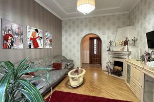 квартира за адресою Івана Богуна вул., 7