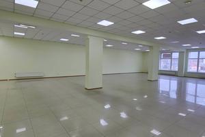 комерційна за адресою В'ячеслава Чорновола вул. (Енгельса), 49