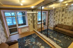 квартира за адресою Металіста вул., 8