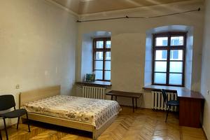 коммерческая по адресу Успенский пер., 23