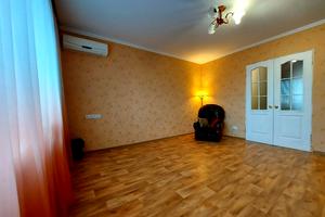 квартира по адресу Героев Украины ул. (Героїв Сталінграду), 28