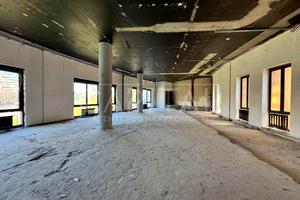 комерційна за адресою Лесі Українки бульв., 23Б