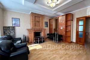 будинок за адресою с. Осещина, 2 Садова, 1