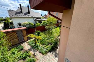 будинок за адресою івасюка, 28