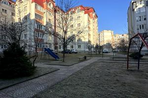 квартира за адресою Івана Миколайчука вул., 20Б