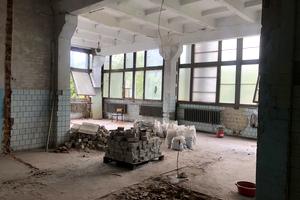 комерційна за адресою Базавлуцька вул., 107