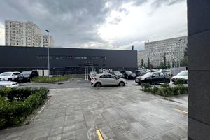 комерційна за адресою Євгена Сверстюка вул. (Марини Раскової), 6