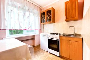 квартира за адресою Червоний камінь, 10