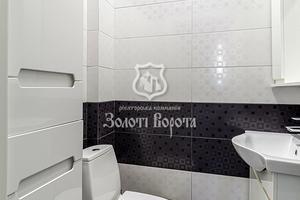 будинок за адресою Космонавтів вул., 32